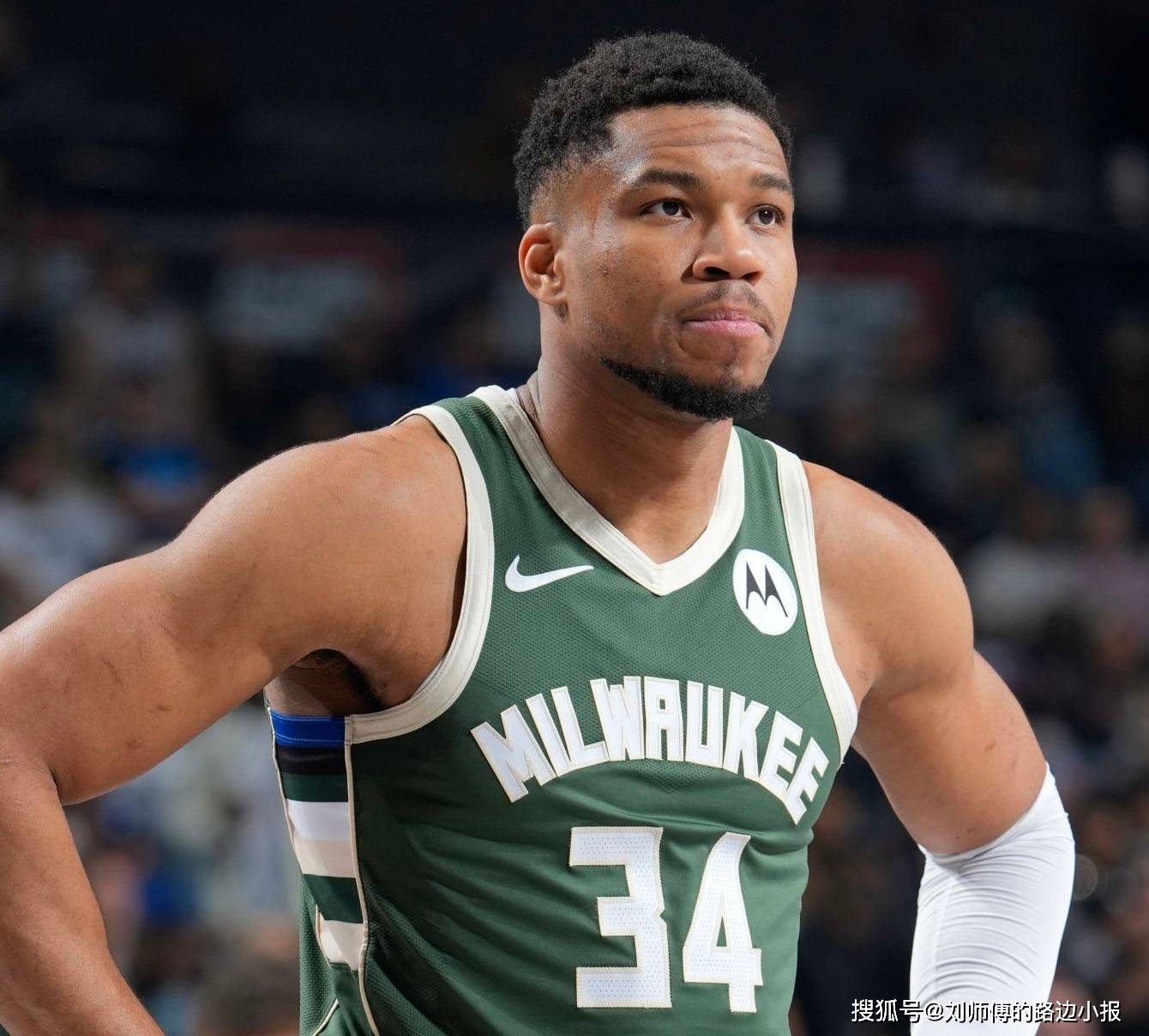 字母哥陷入低谷，三连败连败，关键时刻神级表现球队命运悬念！的简单介绍