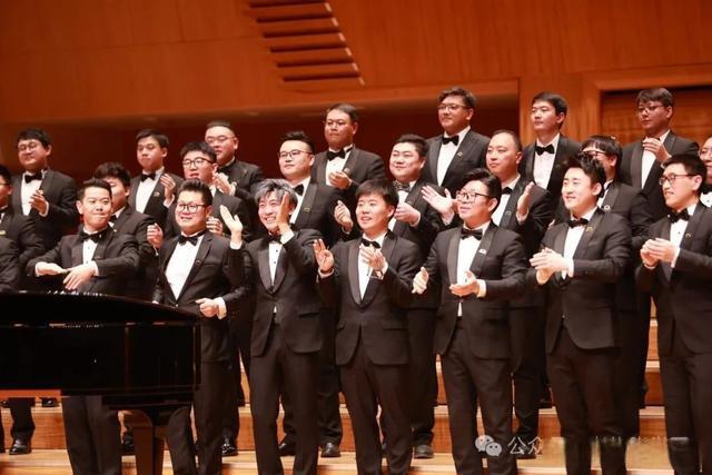 Karsa回归赛场，绝杀首场状态亮眼，RNG观众沸腾！的简单介绍